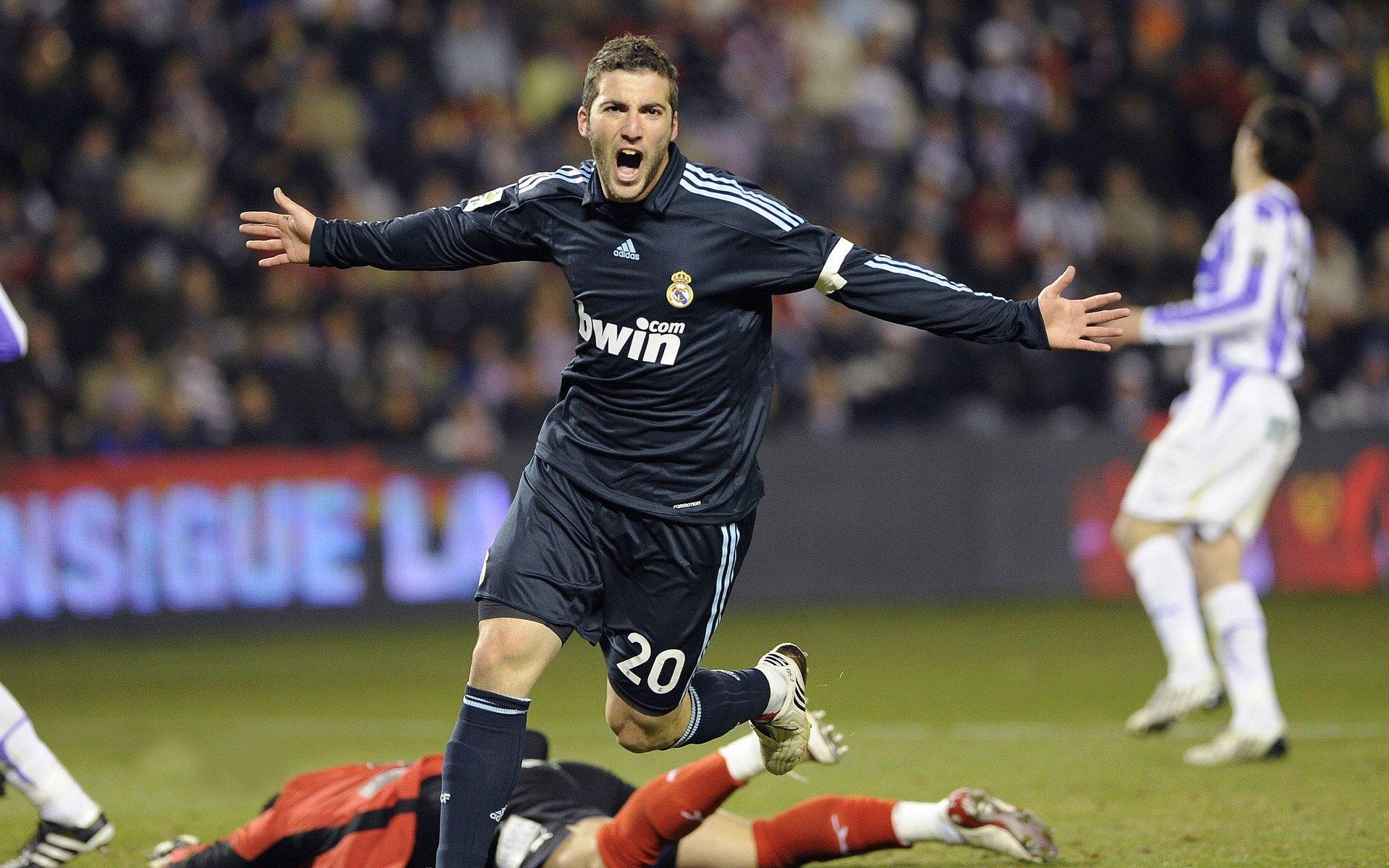 欧冠半决赛巅峰对决，皇马绝杀拜仁挺进决赛