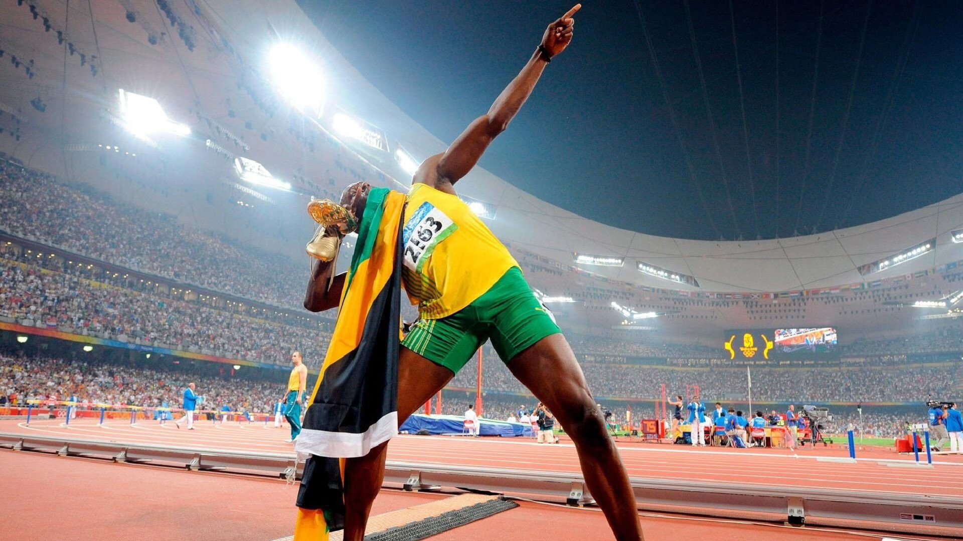 英雄联盟全球总决赛巅峰对决，新王登基还是旧神卫冕？