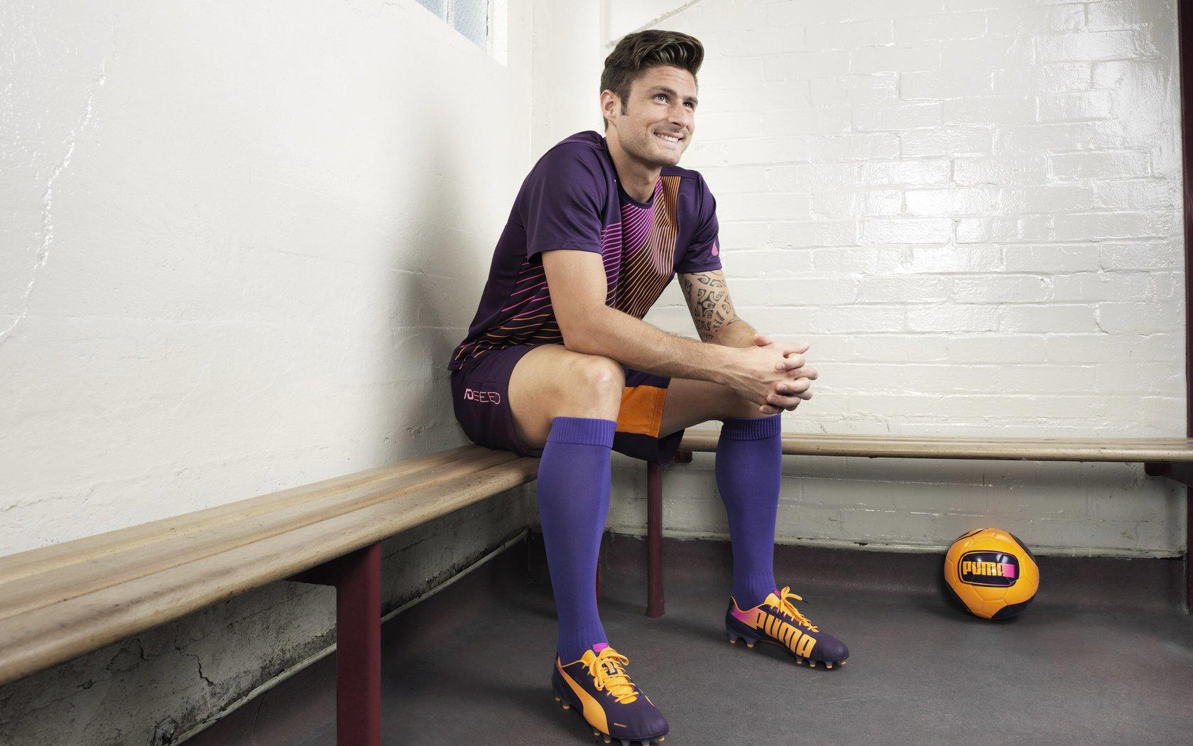 喜忧参半的十字路口，纽卡欧冠惊艳却陷英超保级泥潭