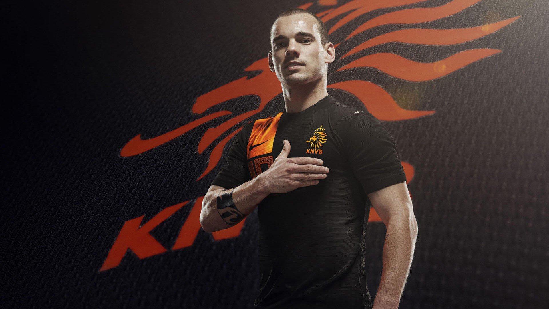 每体确认，阿尔瓦雷斯全面回归合练，汉茨科状态火热或迎首发