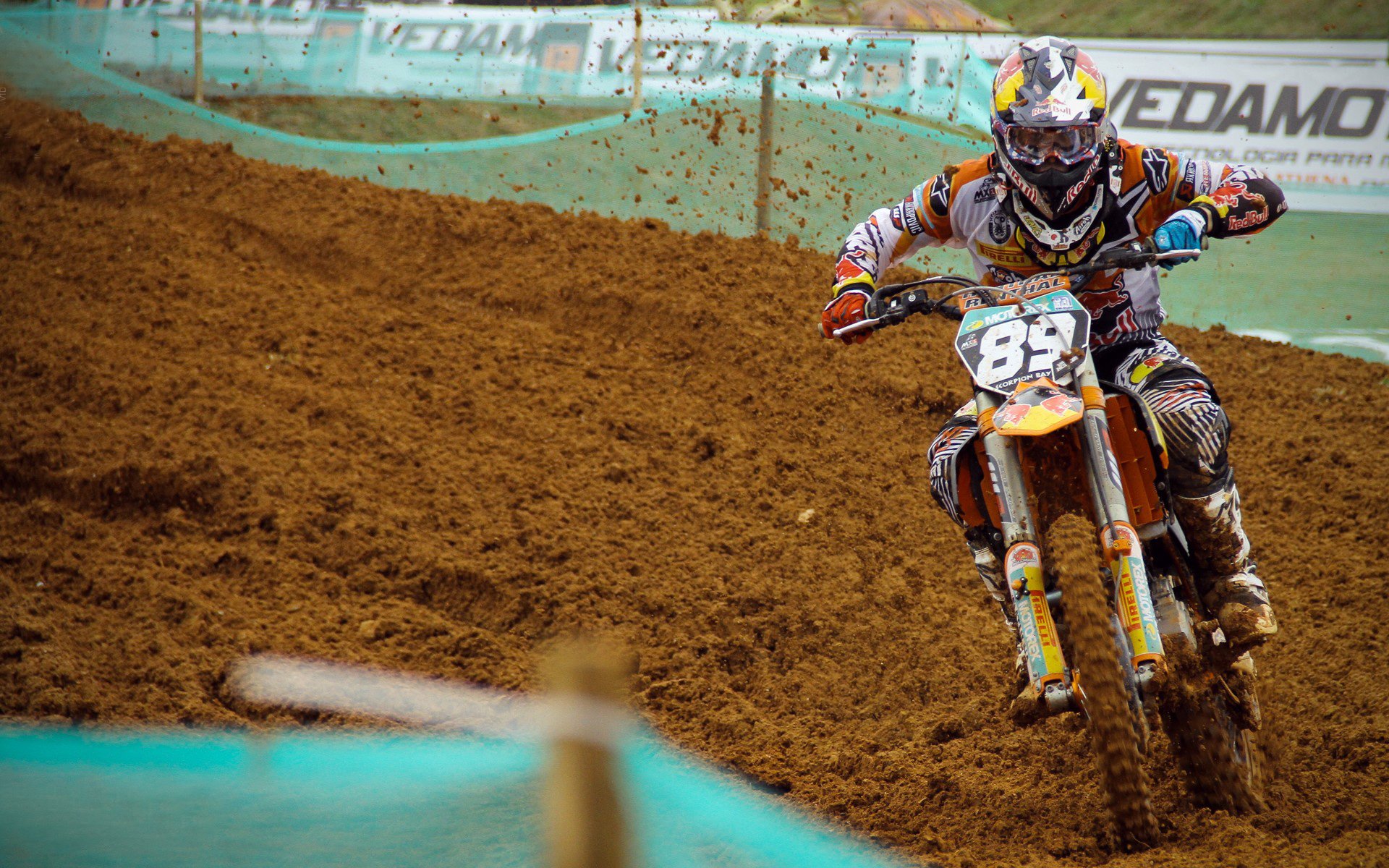 马雷斯卡怒斥上半场表现，下半场反弹彰显球队韧性