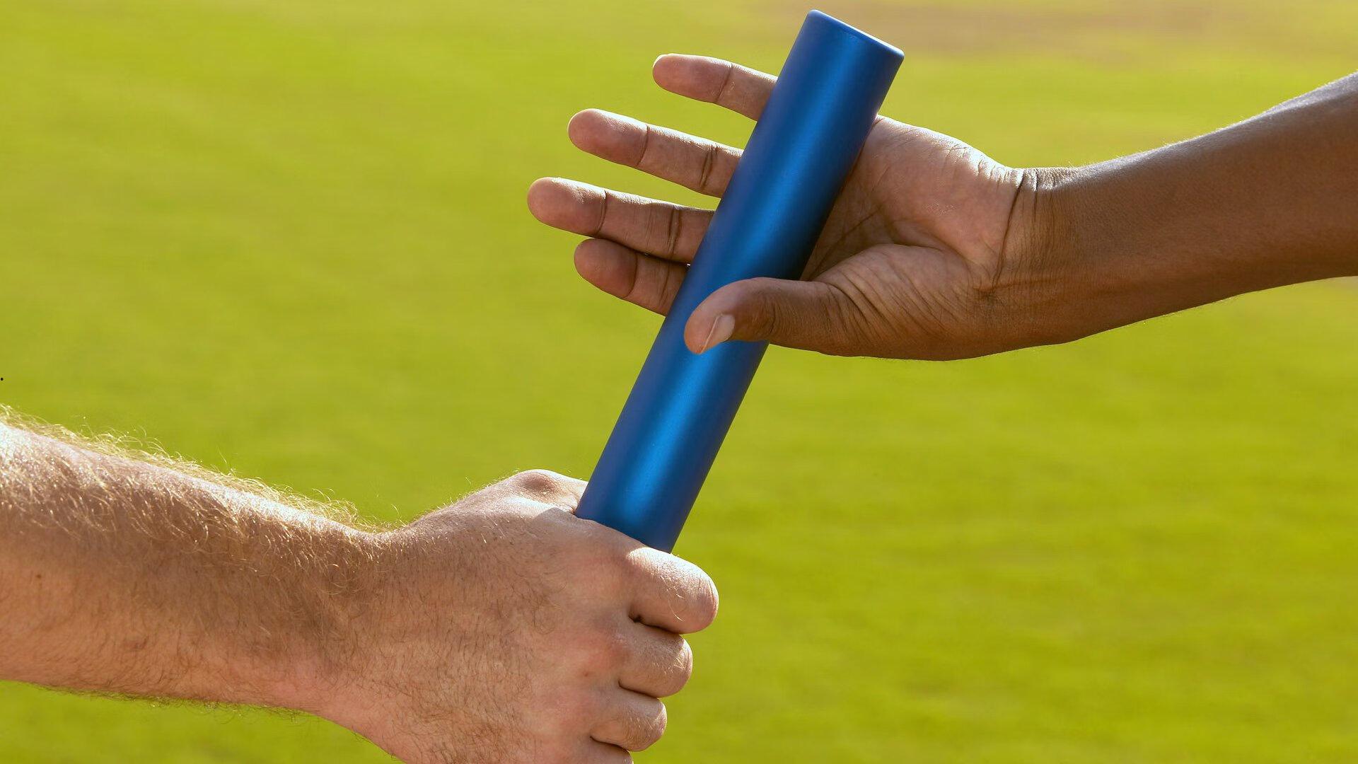 塞维利亚总监揭秘,主席小德尔尼多日以继夜,每日16小时铸就俱乐部灵魂